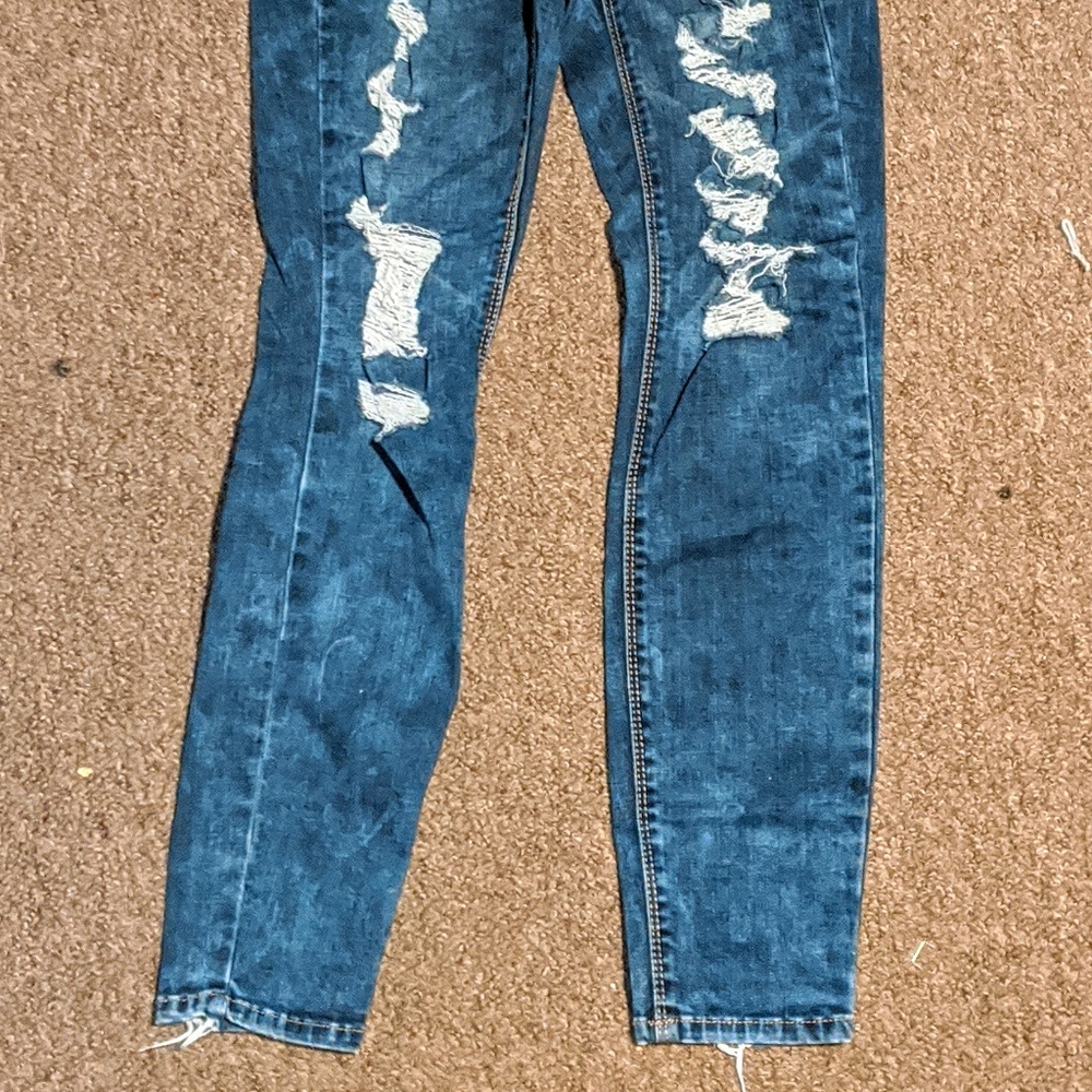 High Rise Distressed Jeans - Picture 2 of 5